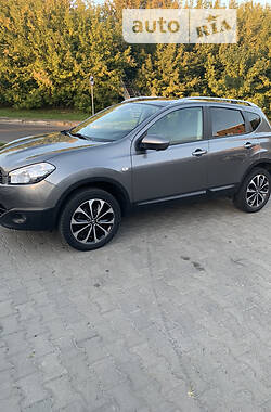 Універсал Nissan Qashqai 2012 в Луцьку