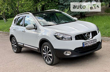 Позашляховик / Кросовер Nissan Qashqai 2011 в 