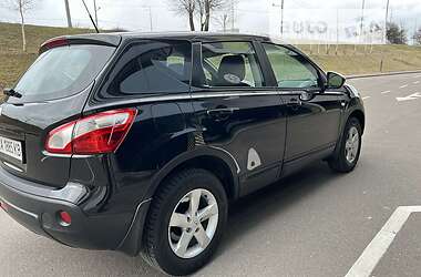 Внедорожник / Кроссовер Nissan Qashqai 2010 в Киеве