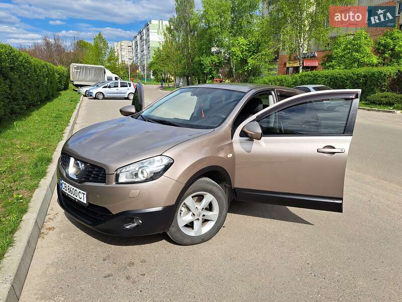 Внедорожник / Кроссовер Nissan Qashqai 2012 в Сумах