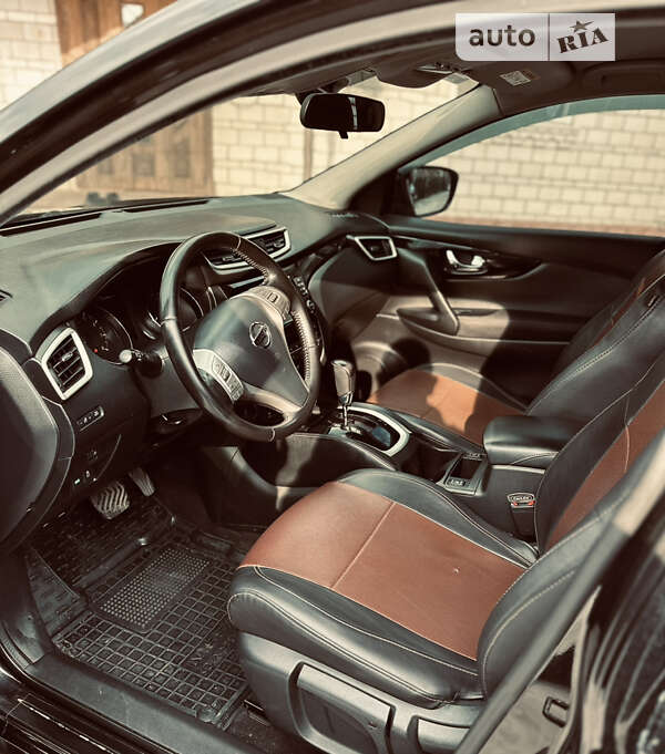Внедорожник / Кроссовер Nissan Qashqai 2016 в Голованевске