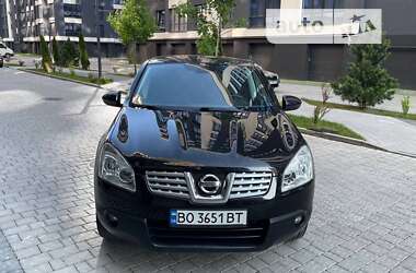 Внедорожник / Кроссовер Nissan Qashqai 2009 в 