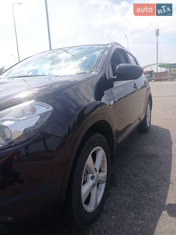 Позашляховик / Кросовер Nissan Qashqai 2010 в Харкові