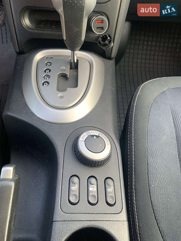 Позашляховик / Кросовер Nissan Qashqai 2010 в Києві