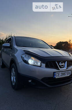 Внедорожник / Кроссовер Nissan Qashqai 2011 в Черновцах