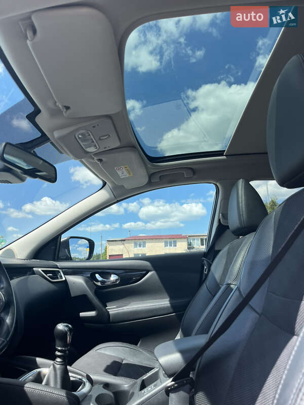 Внедорожник / Кроссовер Nissan Qashqai 2014 в Сарнах