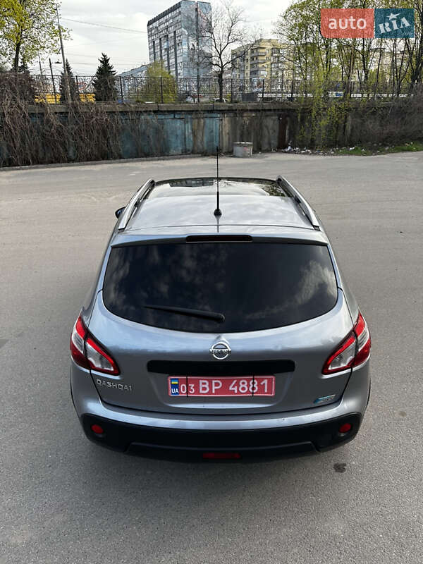 Внедорожник / Кроссовер Nissan Qashqai 2010 в Днепре