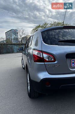 Внедорожник / Кроссовер Nissan Qashqai 2010 в Днепре