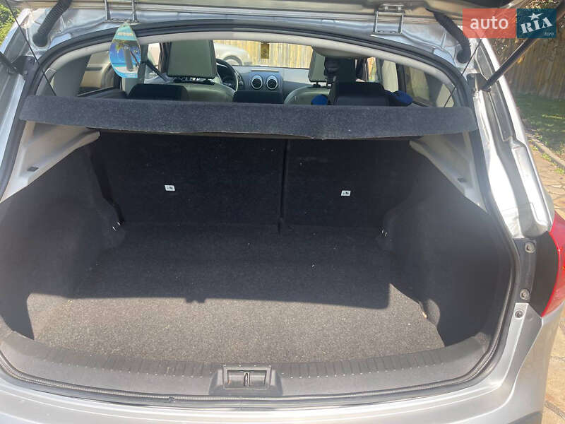 Внедорожник / Кроссовер Nissan Qashqai 2009 в Харькове