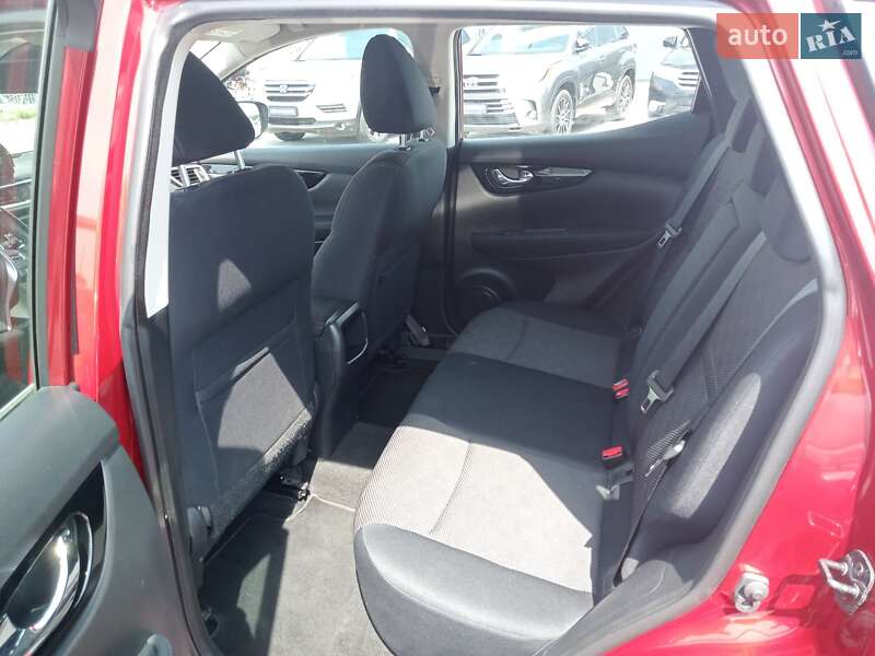 Внедорожник / Кроссовер Nissan Qashqai 2014 в Чернигове