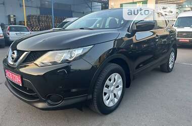 Позашляховик / Кросовер Nissan Qashqai 2015 в Луцьку