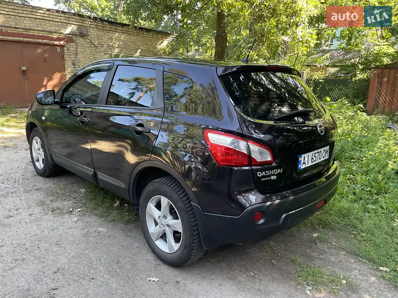 Позашляховик / Кросовер Nissan Qashqai 2012 в 