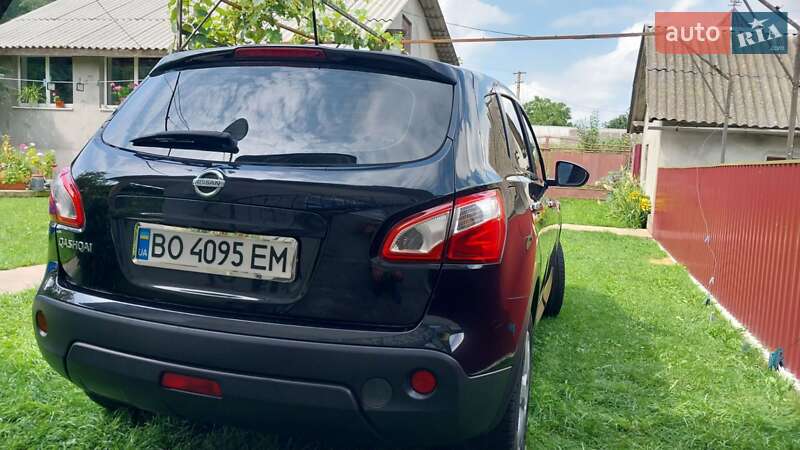 Внедорожник / Кроссовер Nissan Qashqai 2010 в Бучаче