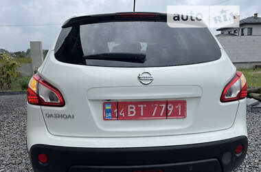 Внедорожник / Кроссовер Nissan Qashqai 2013 в 
