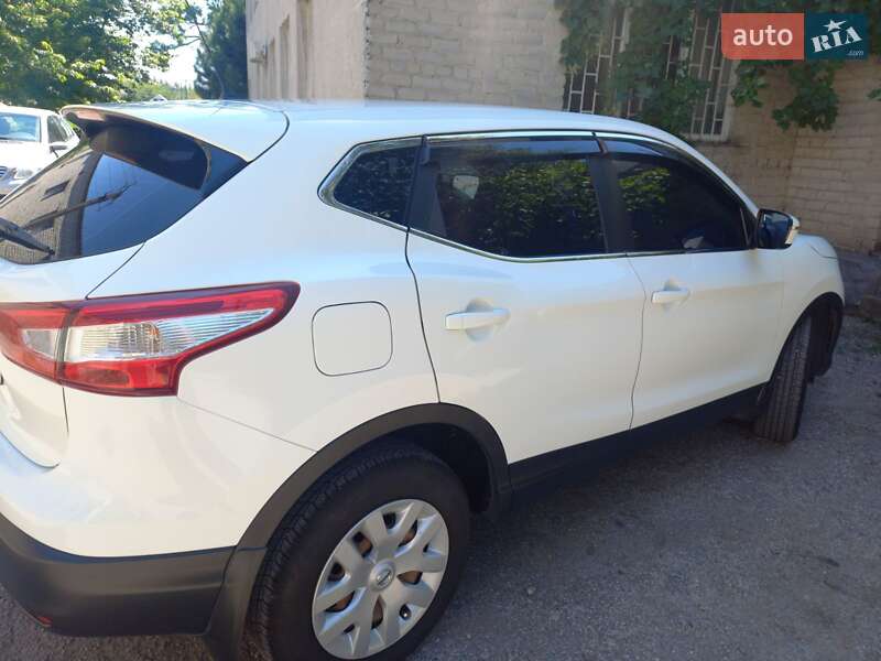 Внедорожник / Кроссовер Nissan Qashqai 2017 в Казанке