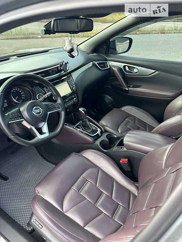 Позашляховик / Кросовер Nissan Qashqai 2021 в Ватутіному
