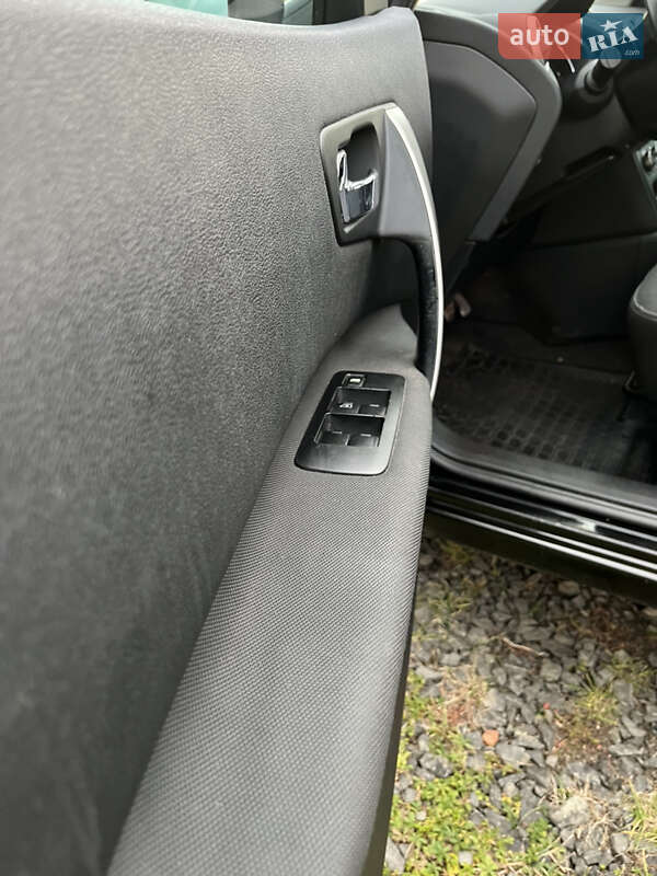 Внедорожник / Кроссовер Nissan Qashqai 2012 в Ровно