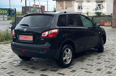 Позашляховик / Кросовер Nissan Qashqai 2011 в Рівному