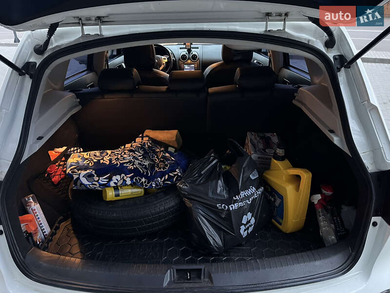 Внедорожник / Кроссовер Nissan Qashqai 2012 в Житомире