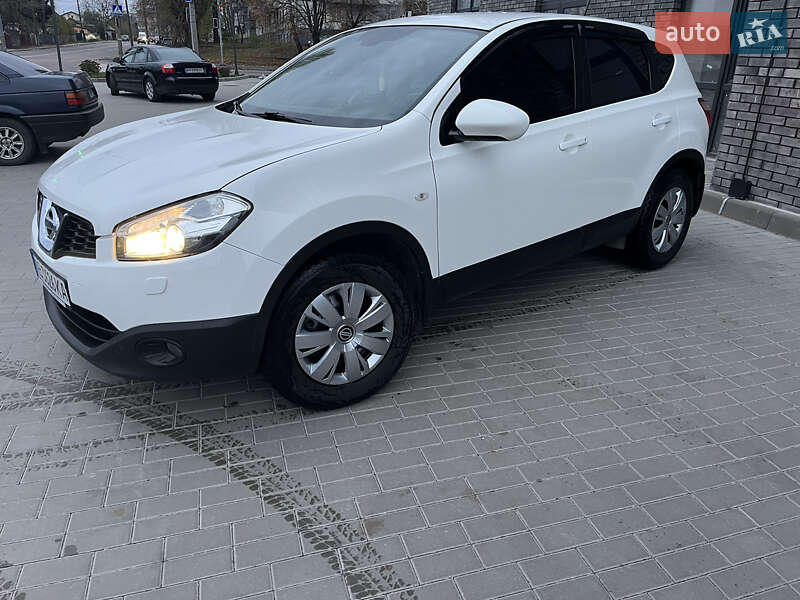 Внедорожник / Кроссовер Nissan Qashqai 2012 в Житомире
