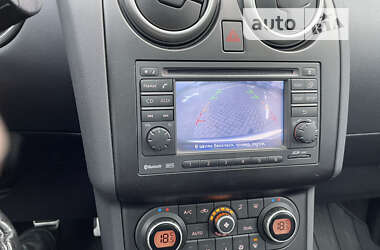 Внедорожник / Кроссовер Nissan Qashqai 2010 в 