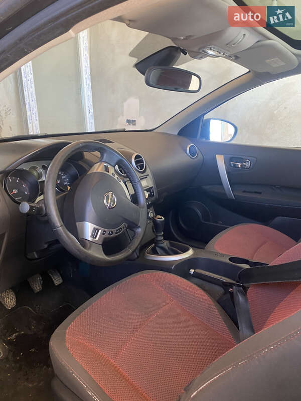 Внедорожник / Кроссовер Nissan Qashqai 2007 в Сторожинце