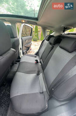 Внедорожник / Кроссовер Nissan Qashqai 2013 в 