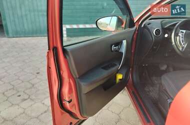 Внедорожник / Кроссовер Nissan Qashqai 2008 в 