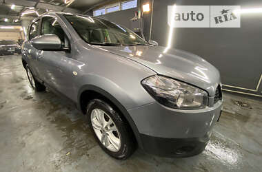 Внедорожник / Кроссовер Nissan Qashqai 2010 в Жовкве