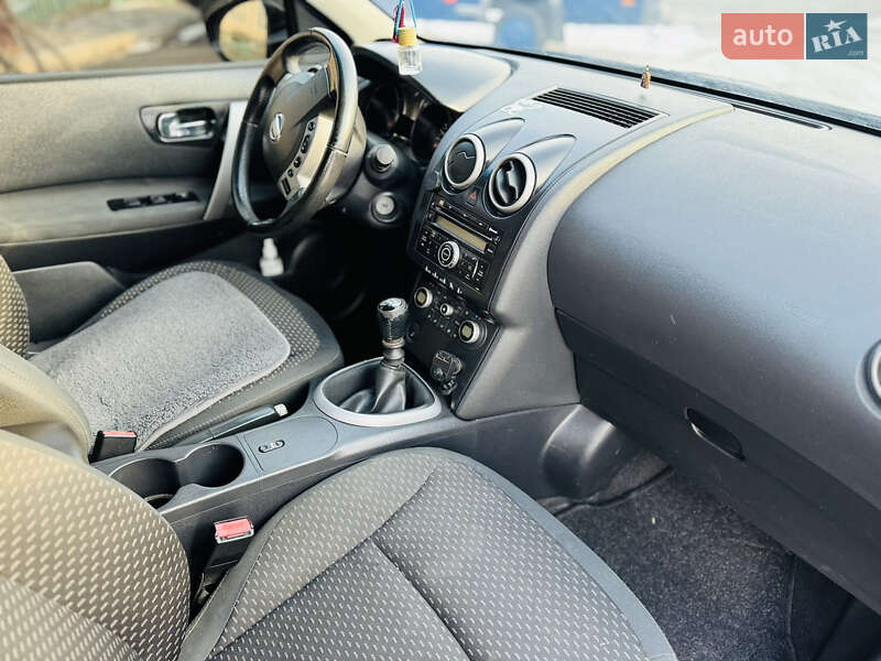 Позашляховик / Кросовер Nissan Qashqai 2007 в Сокирянах