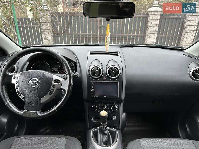 Внедорожник / Кроссовер Nissan Qashqai 2011 в Черновцах