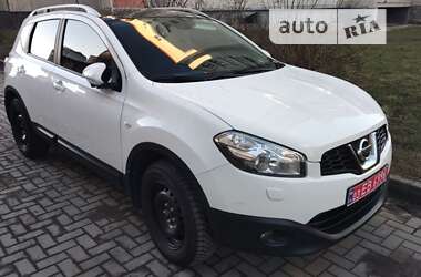 Позашляховик / Кросовер Nissan Qashqai 2013 в Луцьку