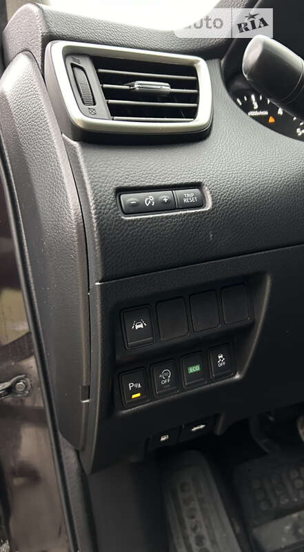 Внедорожник / Кроссовер Nissan Qashqai 2016 в Ивано-Франковске