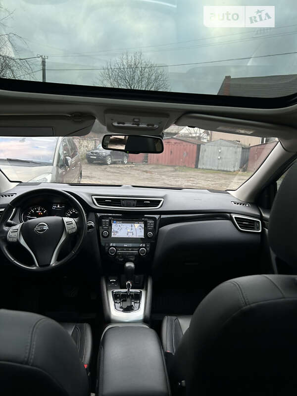 Внедорожник / Кроссовер Nissan Qashqai 2016 в Ивано-Франковске