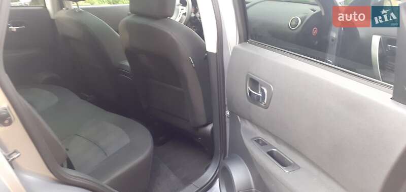 Внедорожник / Кроссовер Nissan Qashqai 2012 в Самборе