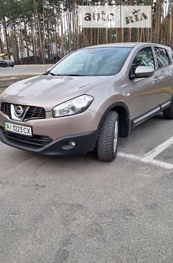 Позашляховик / Кросовер Nissan Qashqai 2012 в Києві