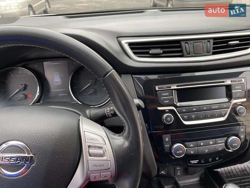 Позашляховик / Кросовер Nissan Qashqai 2017 в Києві фото 3 Позашляховик / Кросовер Nissan Qashqai 2017 в Києві