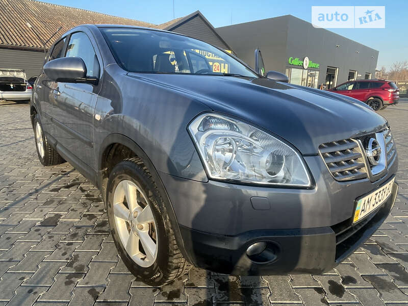 Позашляховик / Кросовер Nissan Qashqai 2010 в Звягелі