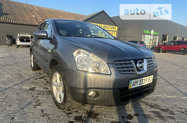 Внедорожник / Кроссовер Nissan Qashqai 2010 в Звягеле