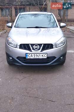 Внедорожник / Кроссовер Nissan Qashqai 2010 в Черкассах