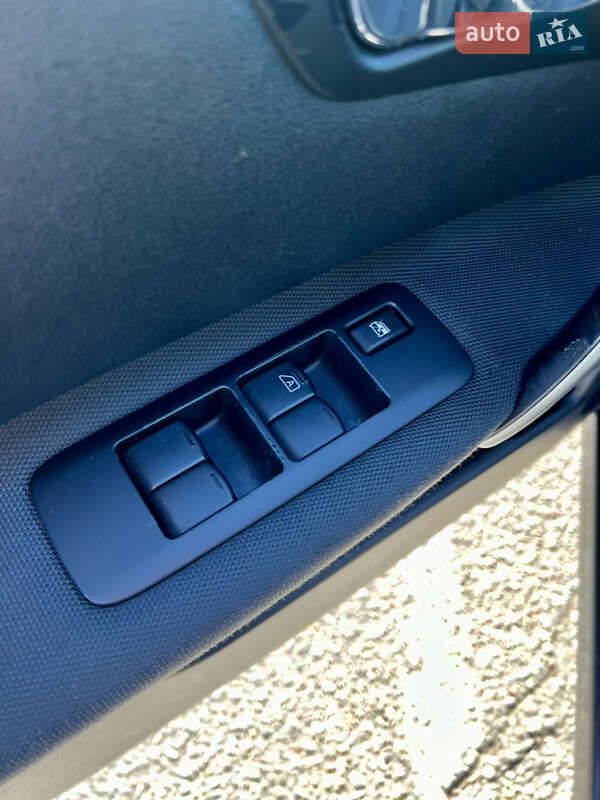 Внедорожник / Кроссовер Nissan Qashqai 2010 в Днепре