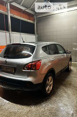 Позашляховик / Кросовер Nissan Qashqai 2008 в Львові