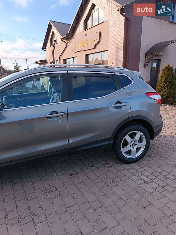 Позашляховик / Кросовер Nissan Qashqai 2014 в Сарнах