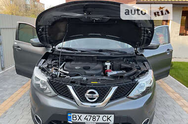 Внедорожник / Кроссовер Nissan Qashqai 2014 в Староконстантинове