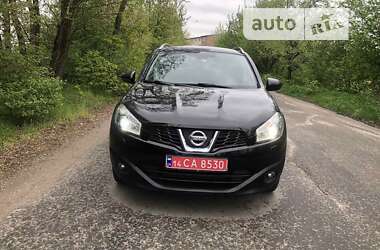 Позашляховик / Кросовер Nissan Qashqai 2011 в Рівному