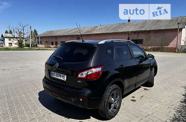 Позашляховик / Кросовер Nissan Qashqai 2011 в Косові