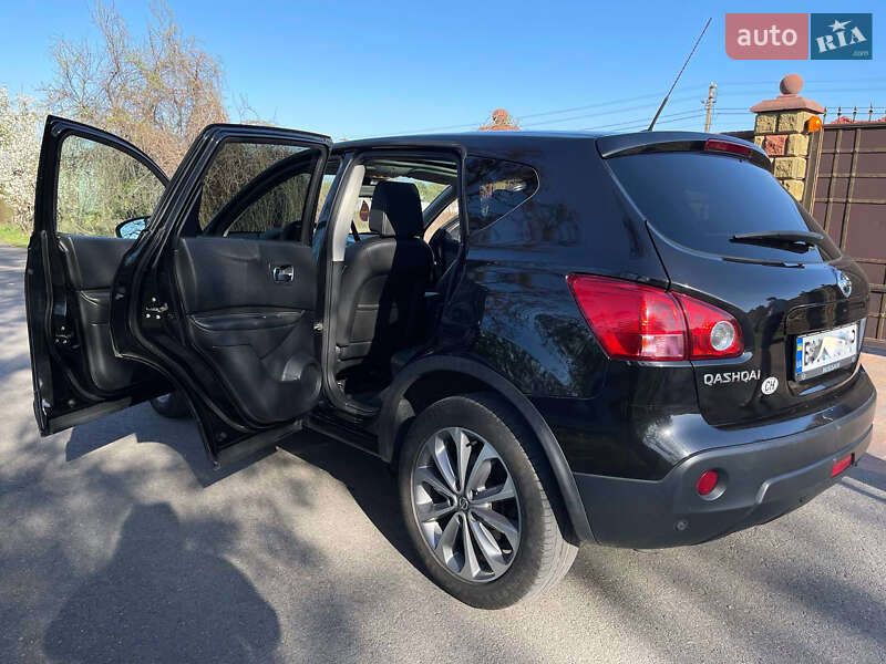 Позашляховик / Кросовер Nissan Qashqai 2009 в Рівному