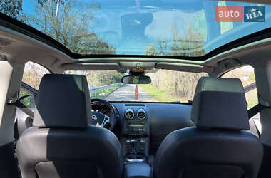 Внедорожник / Кроссовер Nissan Qashqai 2009 в 