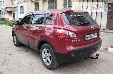 Внедорожник / Кроссовер Nissan Qashqai 2013 в Белгороде-Днестровском