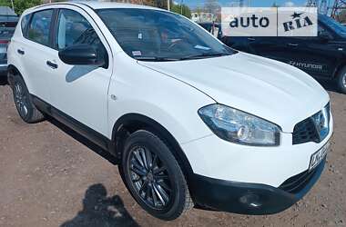 Позашляховик / Кросовер Nissan Qashqai 2010 в Луцьку